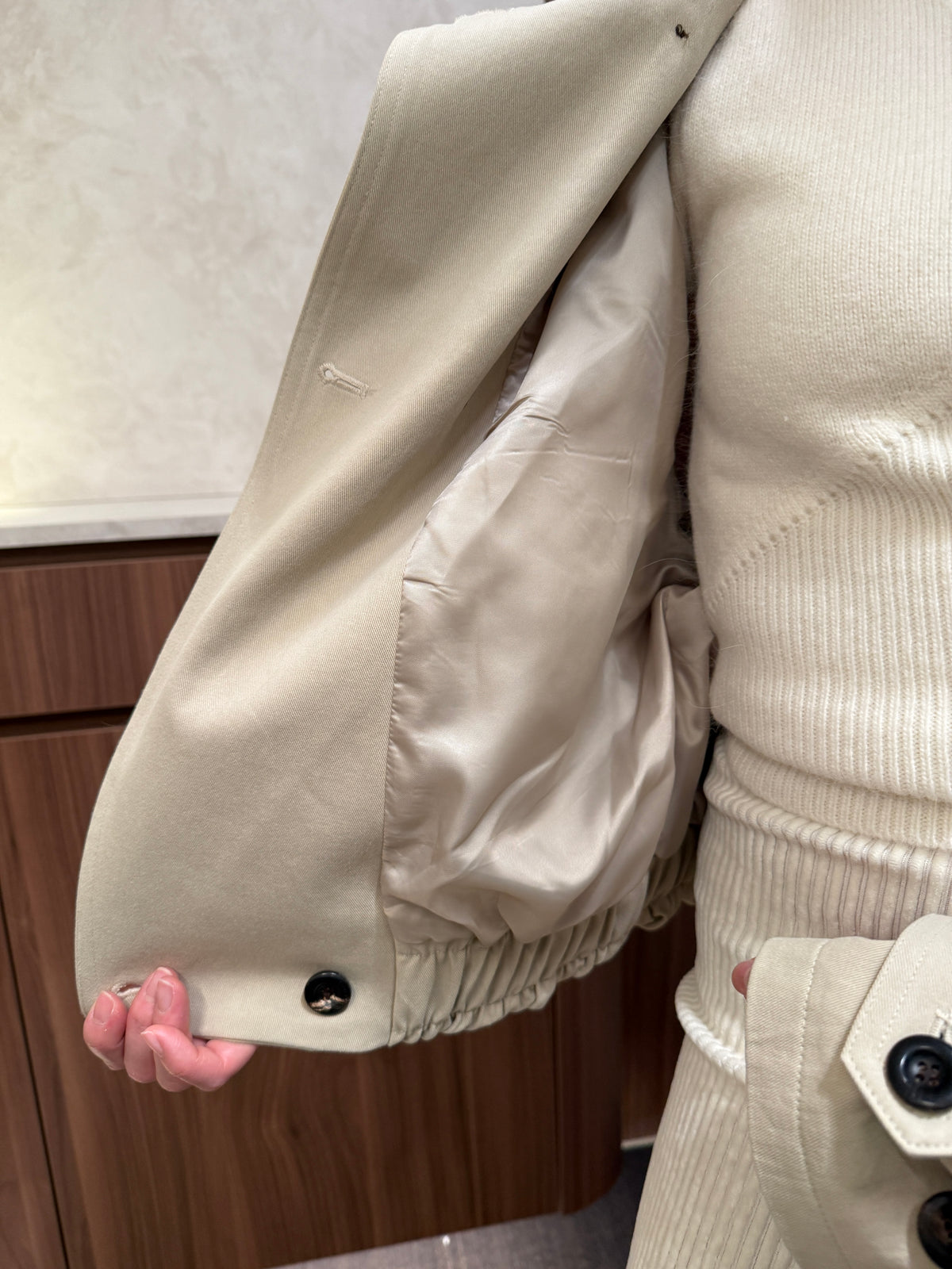微短版Trench Coat