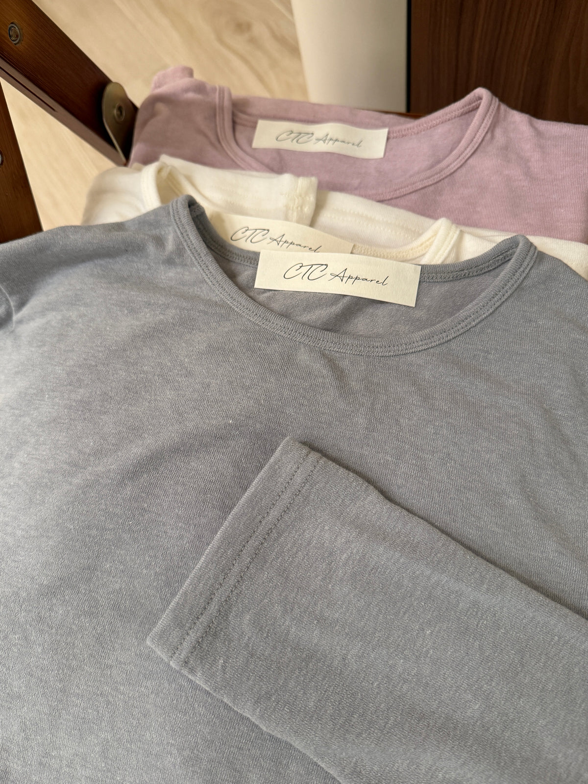 [買一送一] 羊毛棉天絲圓領tee